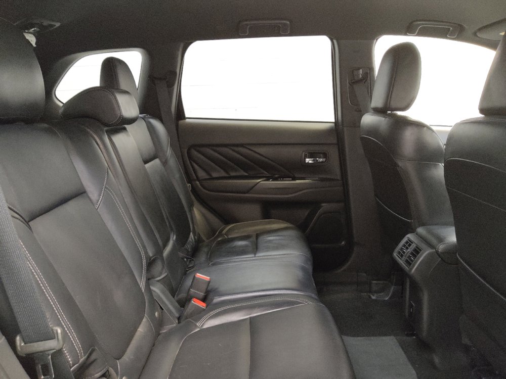 Used 2020 Mitsubishi Outlander SEL image 19