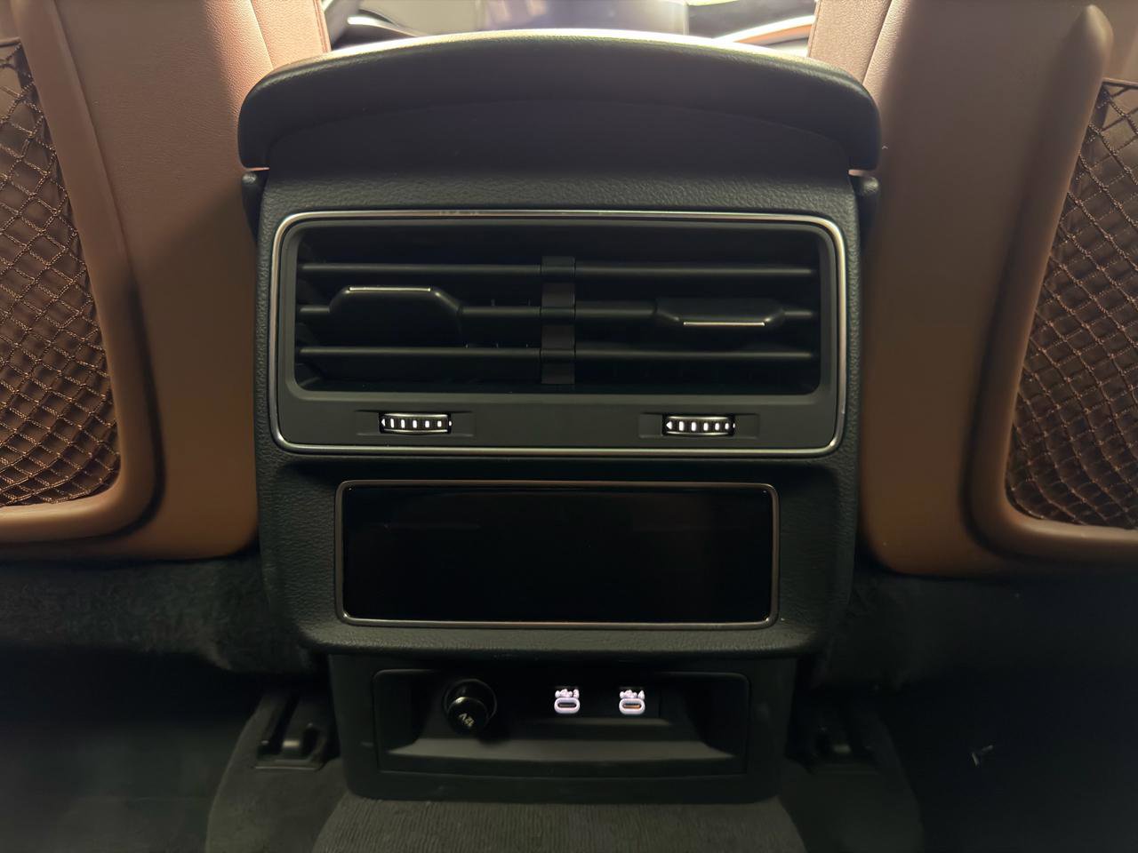 Used 2021 Audi Q8 Prestige w/ Prestige Package AWD/4WD image 29