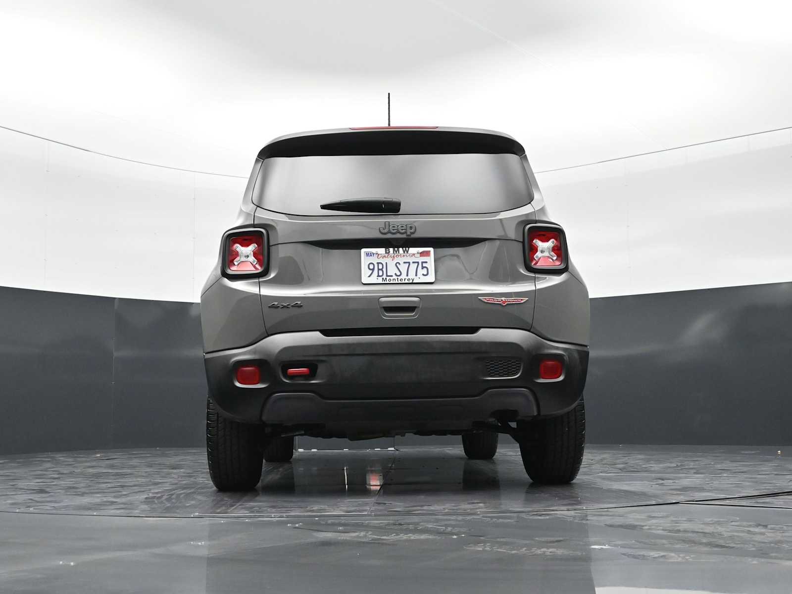 Used 2022 Jeep Renegade Trailhawk AWD/4WD image 30