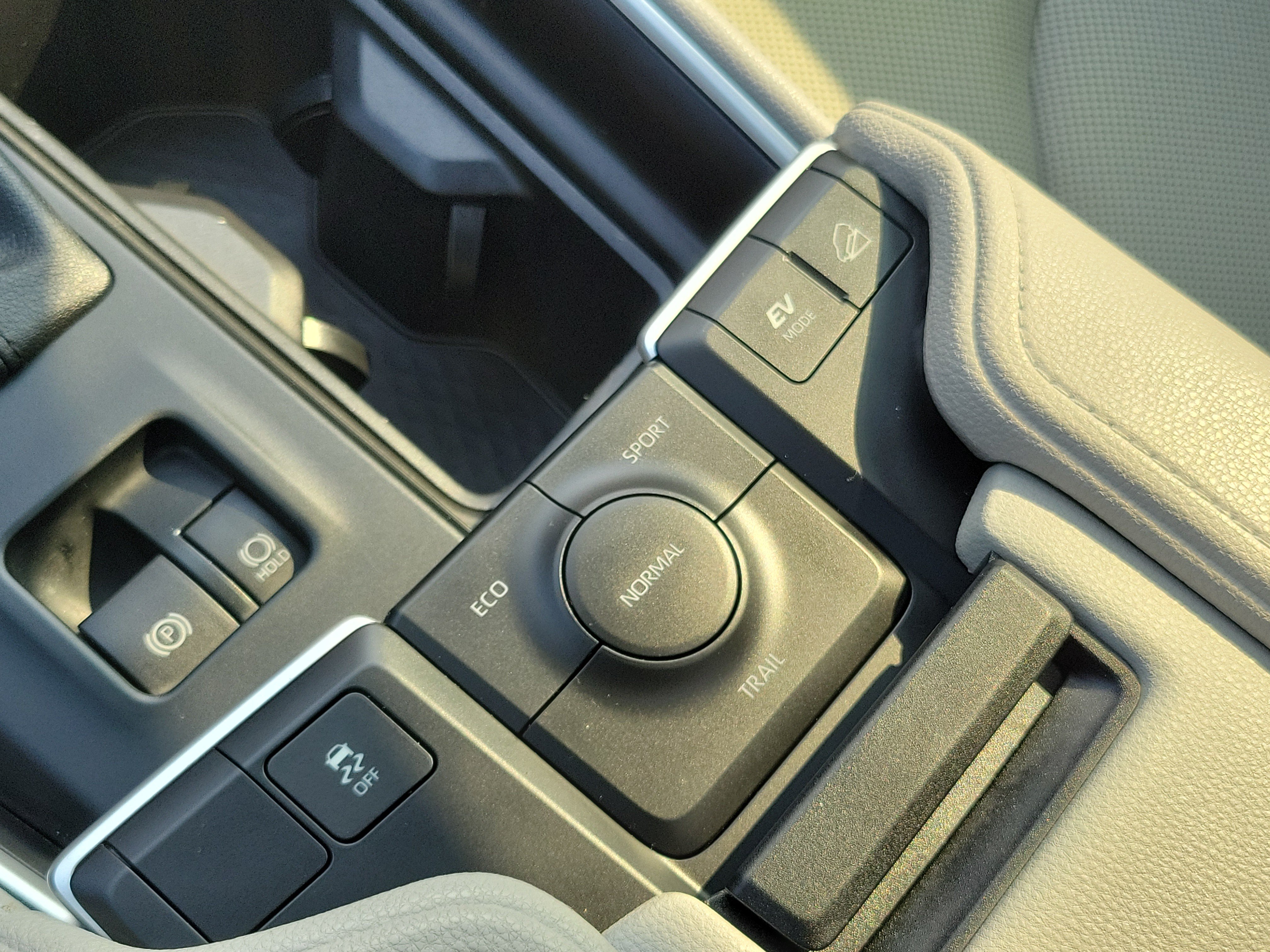 Certified 2025 Toyota Grand Highlander AWD Hybrid image 32