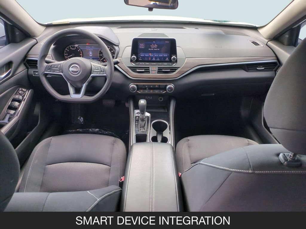 Certified 2023 Nissan Altima 2.5 SV FWD image 13