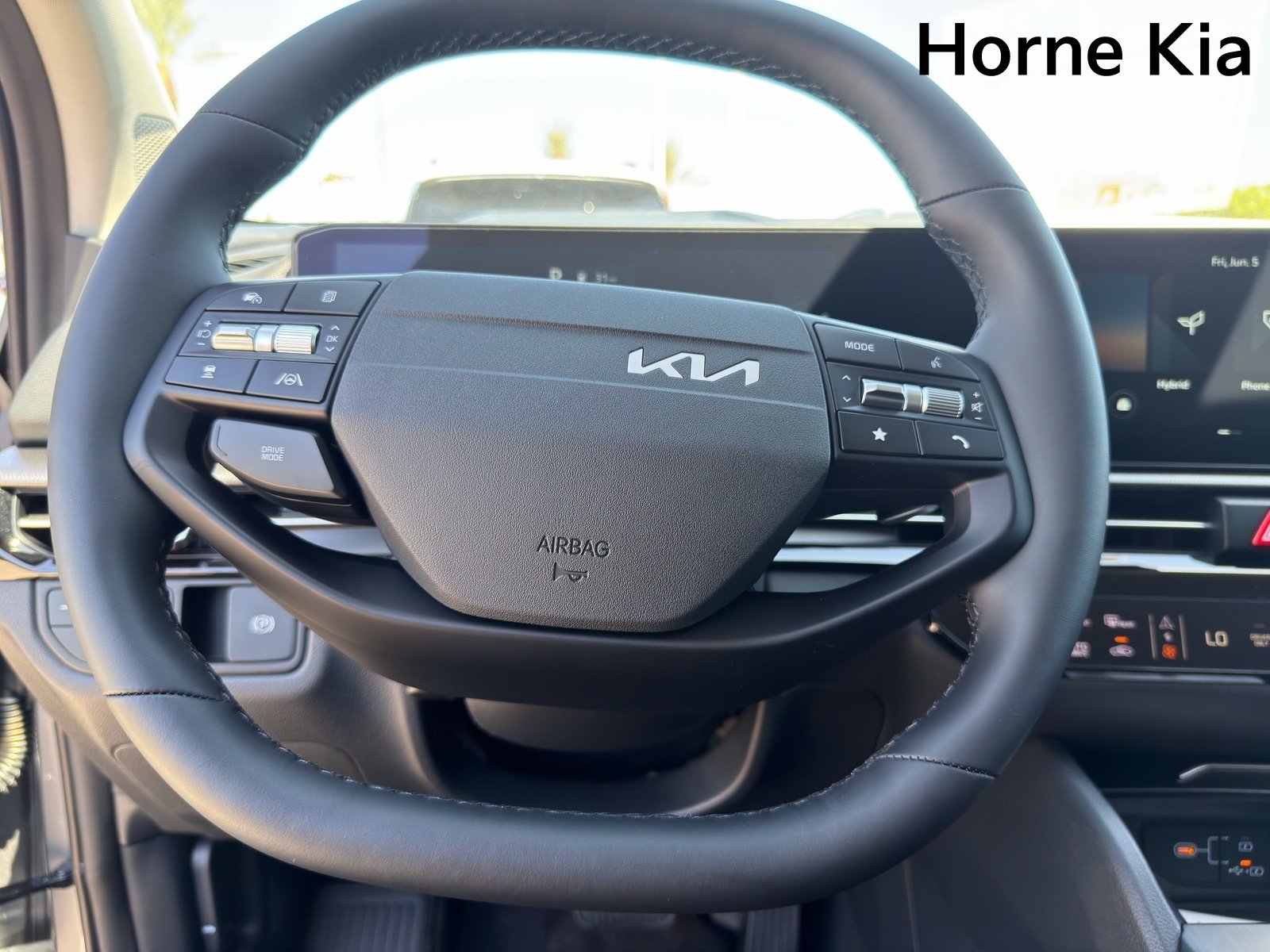 New 2026 Kia Sportage LX FWD image 12