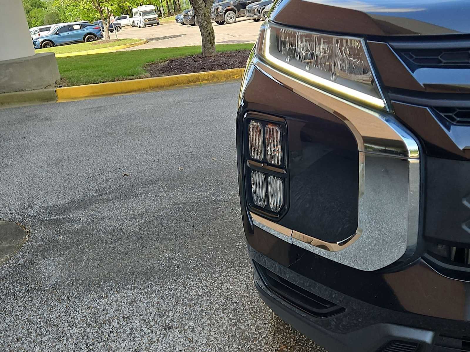 Used 2020 Mitsubishi Outlander Sport Black Edition FWD image 11