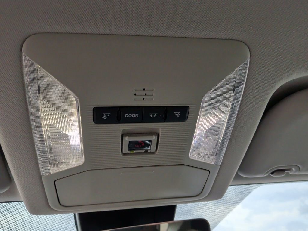 Used 2025 Toyota RAV4 LE image 21