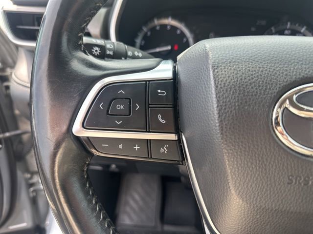 Used 2021 Toyota Highlander XLE image 15