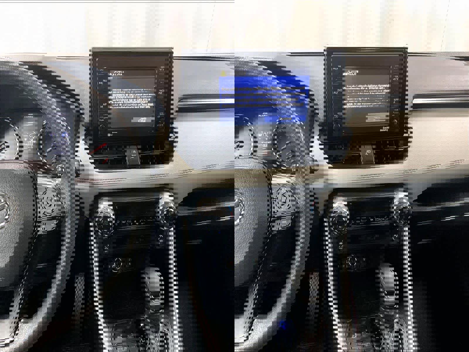 Used 2020 Toyota RAV4 XLE w/ Convenience Package image 18