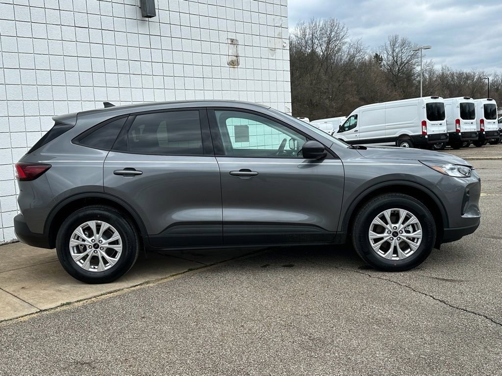 New 2026 Ford Escape Active w/ Cold Weather Package AWD/4WD image 4