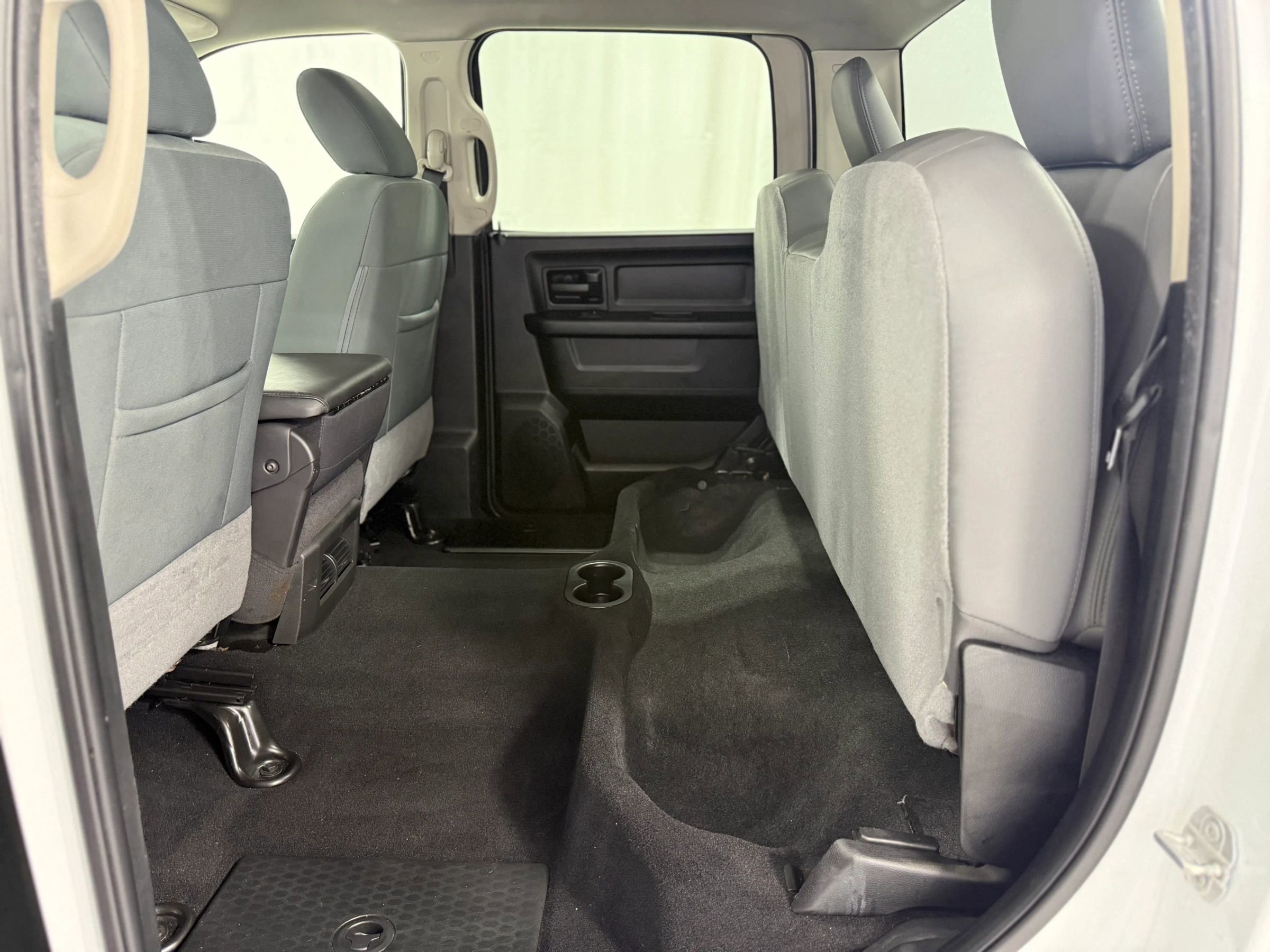 Used 2018 RAM 1500 SLT w/ Protection Group image 30