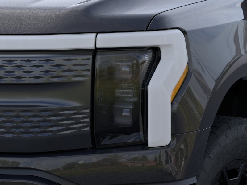 New 2025 Ford F150 Lightning XLT AWD/4WD image 18