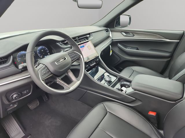 New 2025 Jeep Grand Cherokee L Limited image 25