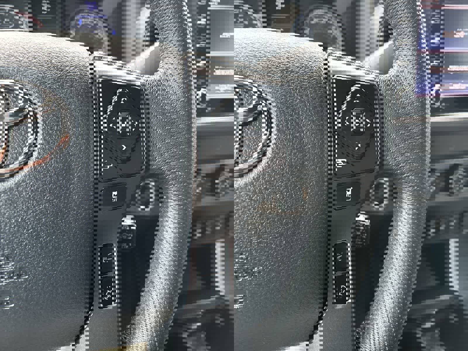 Used 2020 Toyota Tacoma TRD Off-Road w/ Technology Package image 14