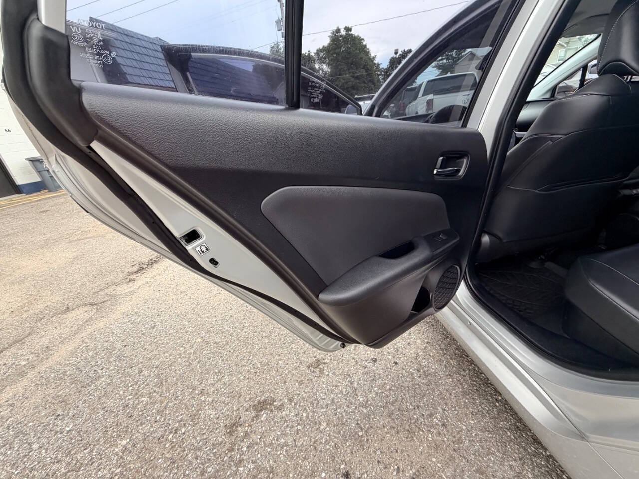 Used 2020 Toyota Prius Prime XLE FWD image 53