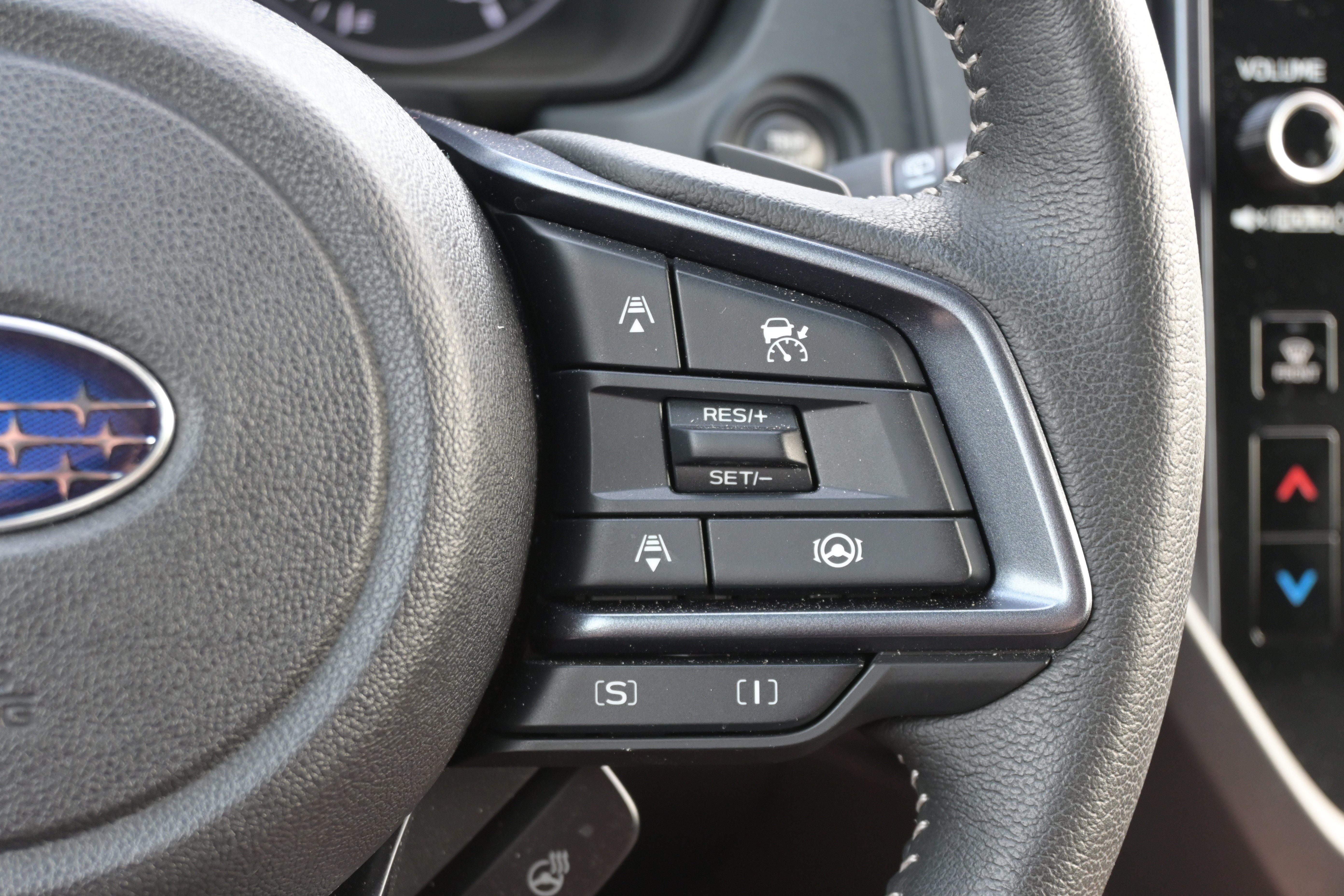 Used 2025 Subaru Forester Limited AWD/4WD image 19