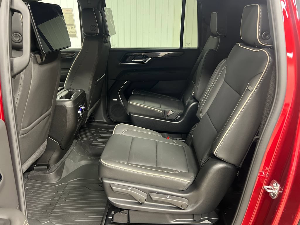 New 2026 GMC Yukon XL Elevation w/ Elevation Premium Package AWD/4WD image 13