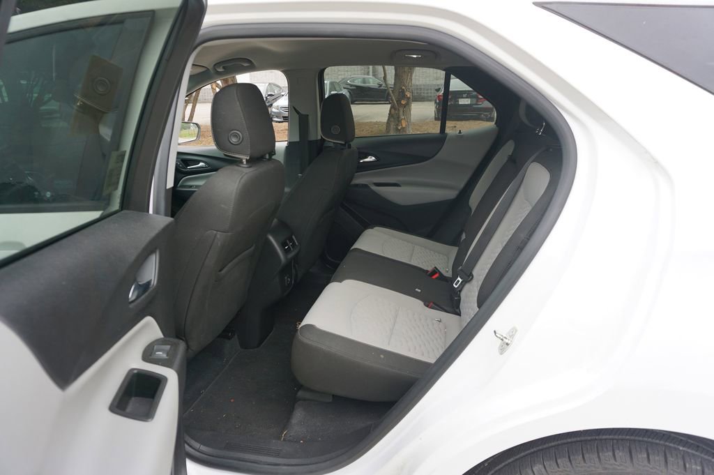 Used 2020 Chevrolet Equinox LS w/ LS Convenience Package FWD image 13
