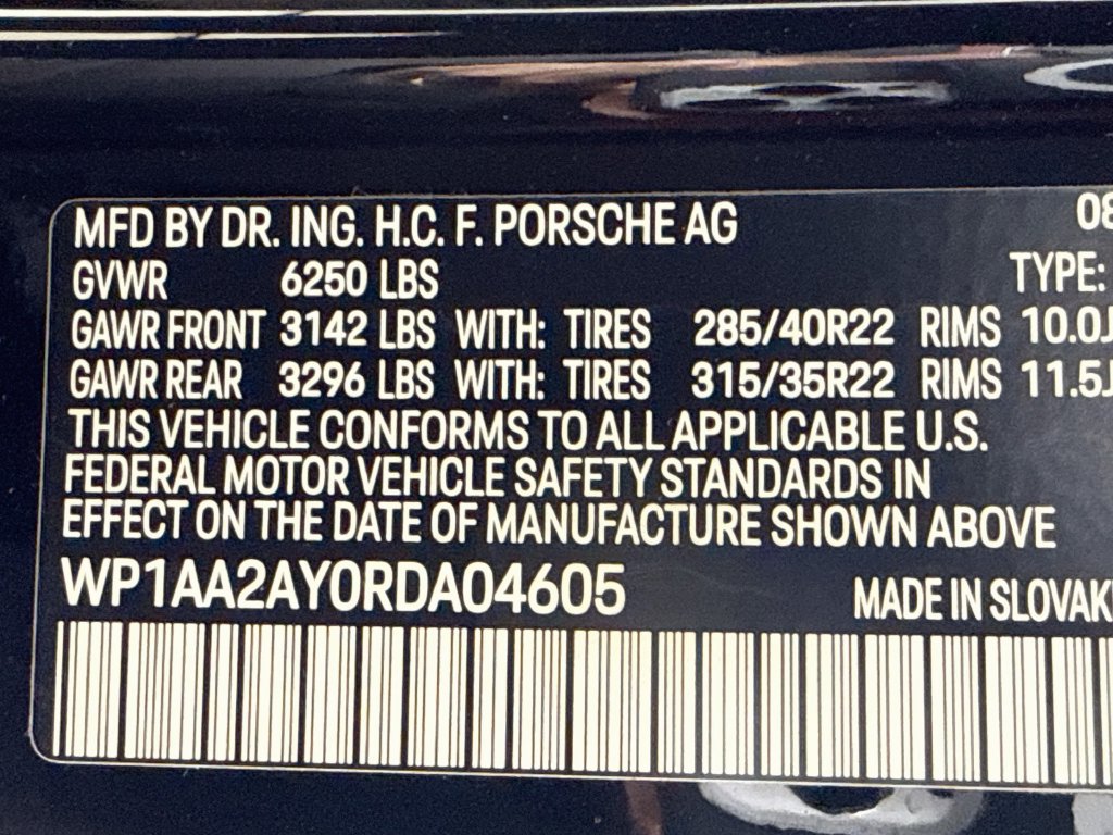 Used 2024 Porsche Cayenne AWD/4WD image 33