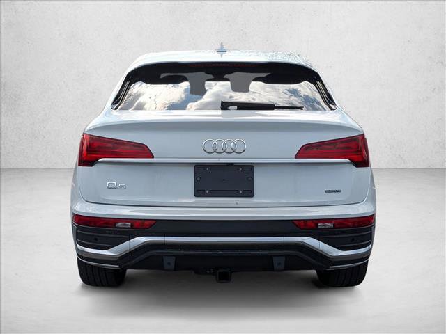 Used 2023 Audi Q5 2.0T Prestige w/ Prestige Package image 6