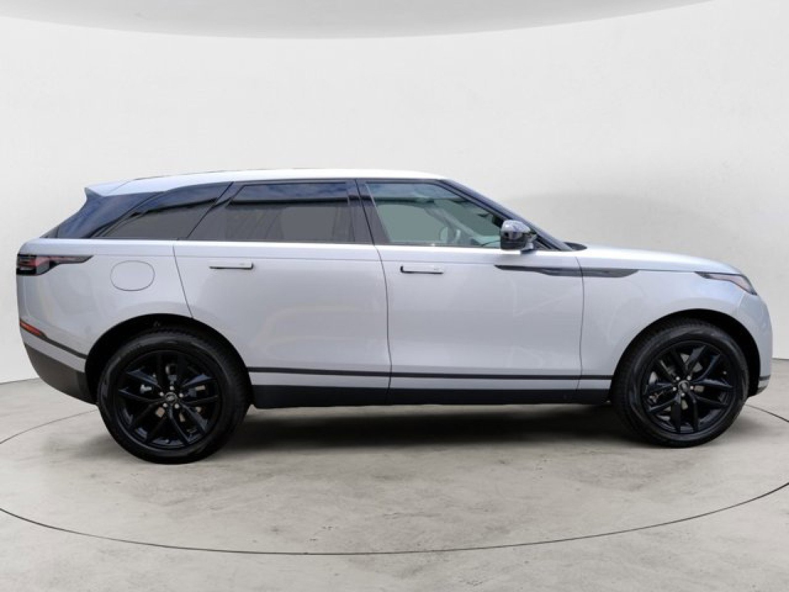 New 2025 Land Rover Range Rover Velar S image 6