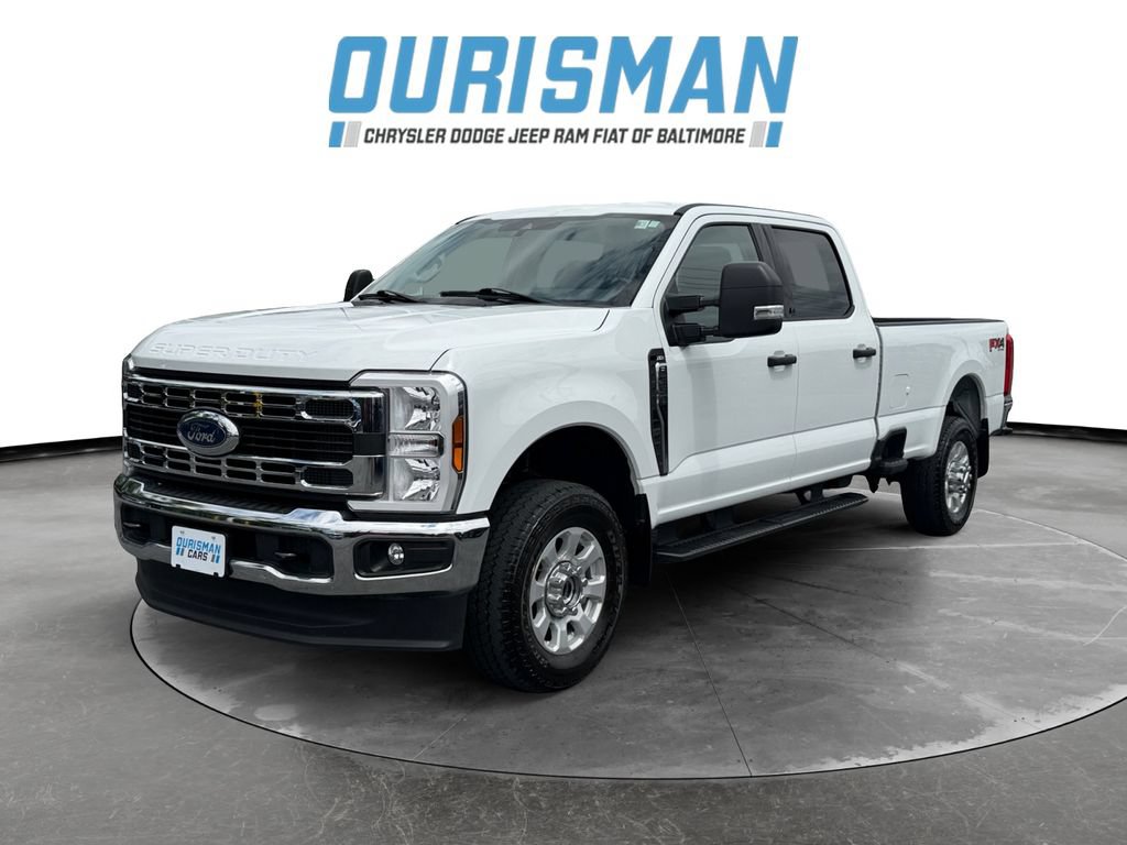 Used 2024 Ford F350 XLT w/ FX4 Off-Road Package AWD/4WD image 2