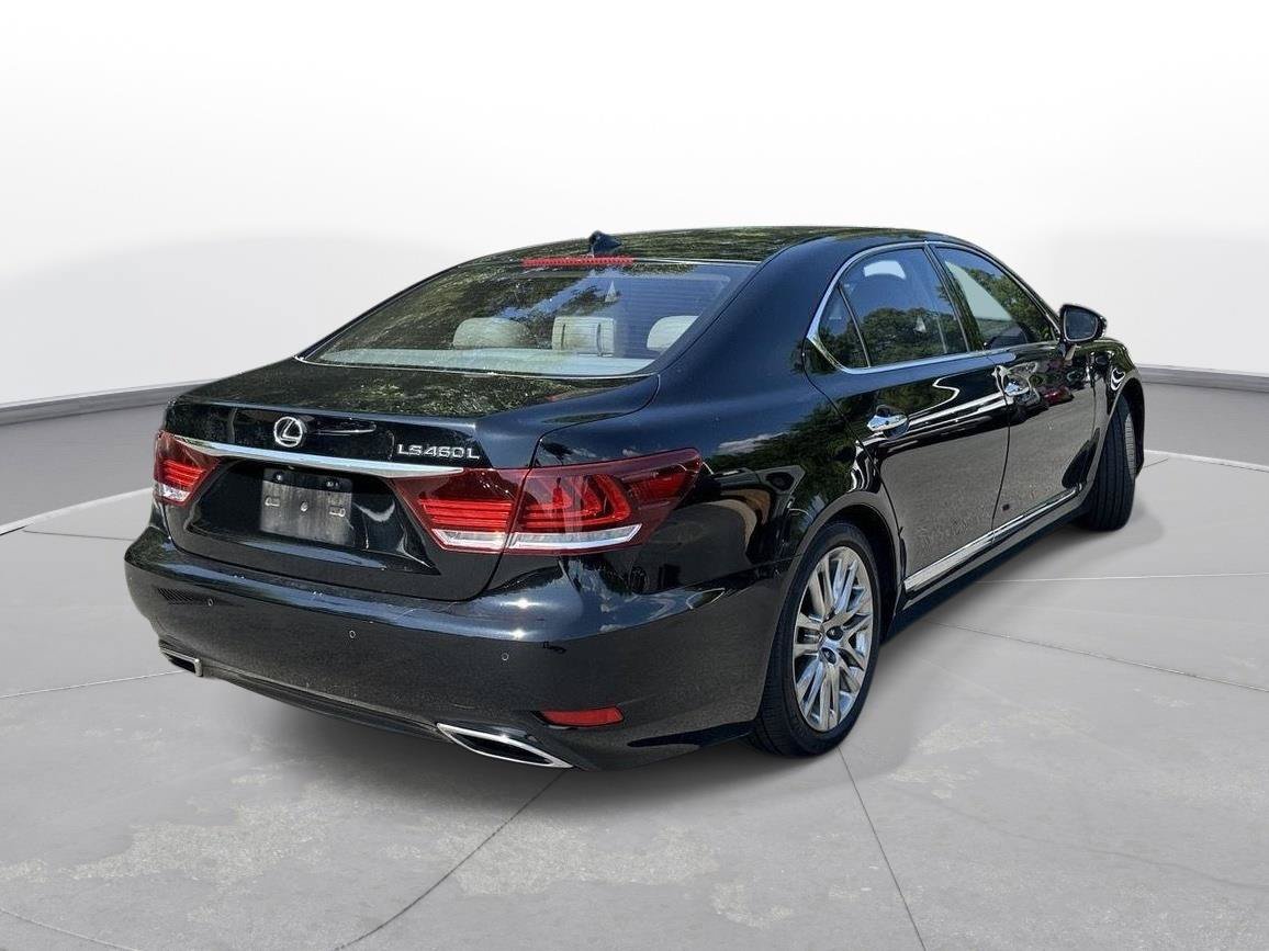 Used 2017 Lexus LS 460 L RWD image 6