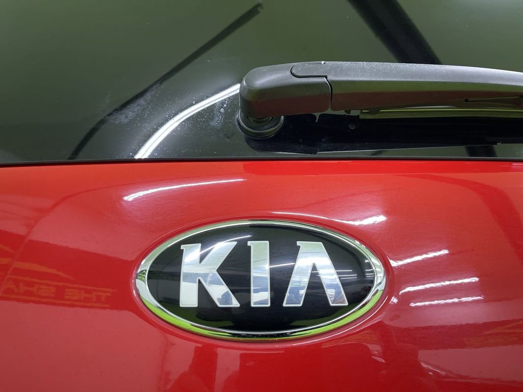 Used 2019 Kia Soul + FWD image 12
