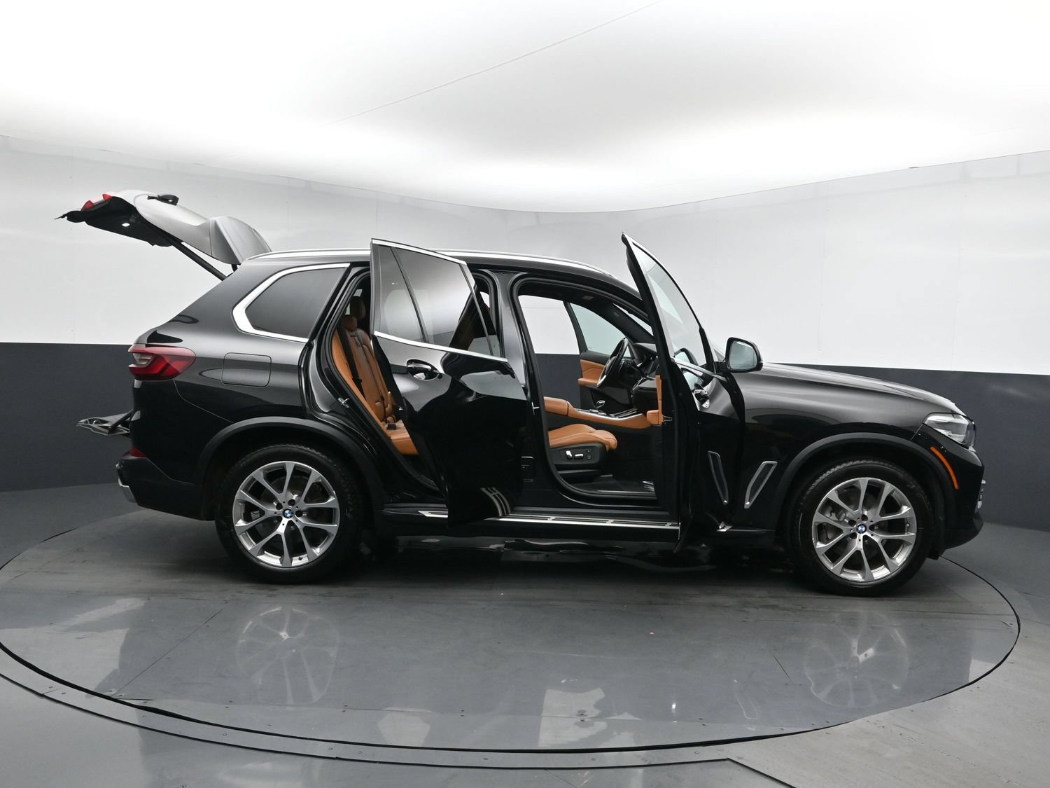 Used 2021 BMW X5 xDrive40i w/ Premium Package AWD/4WD image 27