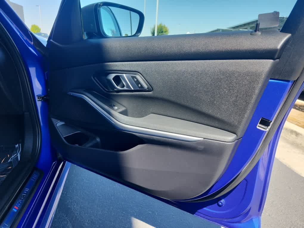 Used 2021 BMW M340i RWD image 12