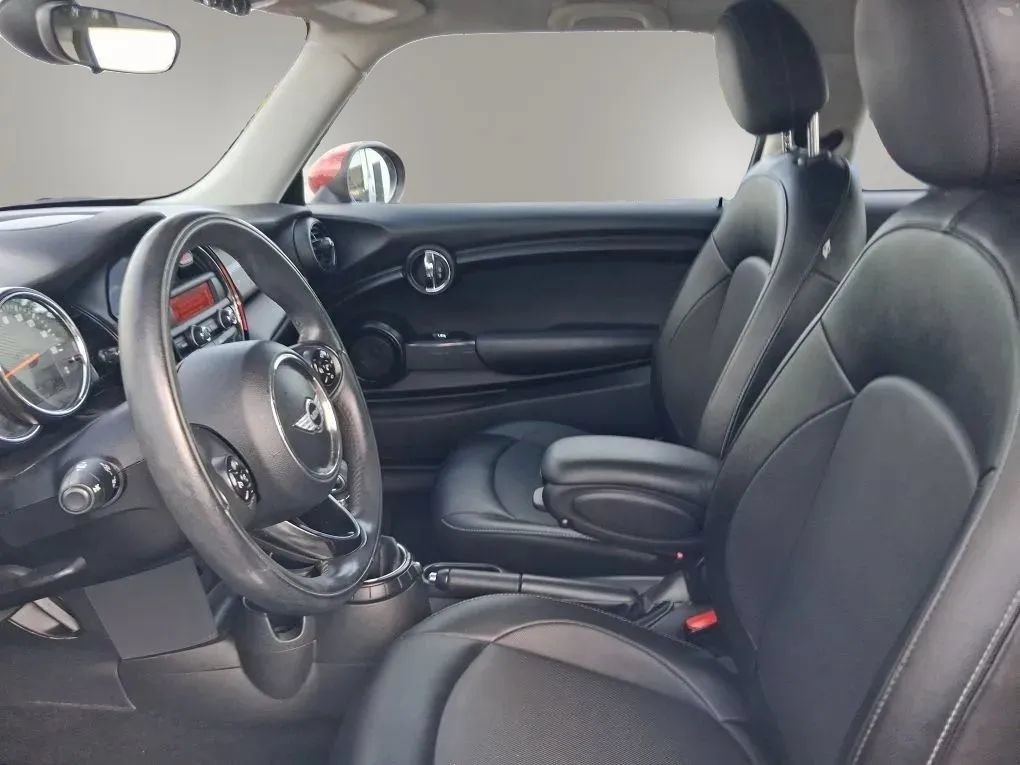 Used 2015 MINI Cooper 2-Door Hardtop FWD image 22
