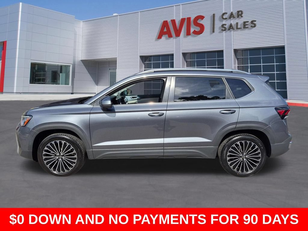 Used 2025 Volkswagen Taos SE FWD image 10