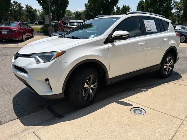 Used 2018 Toyota RAV4 XLE AWD/4WD image 3
