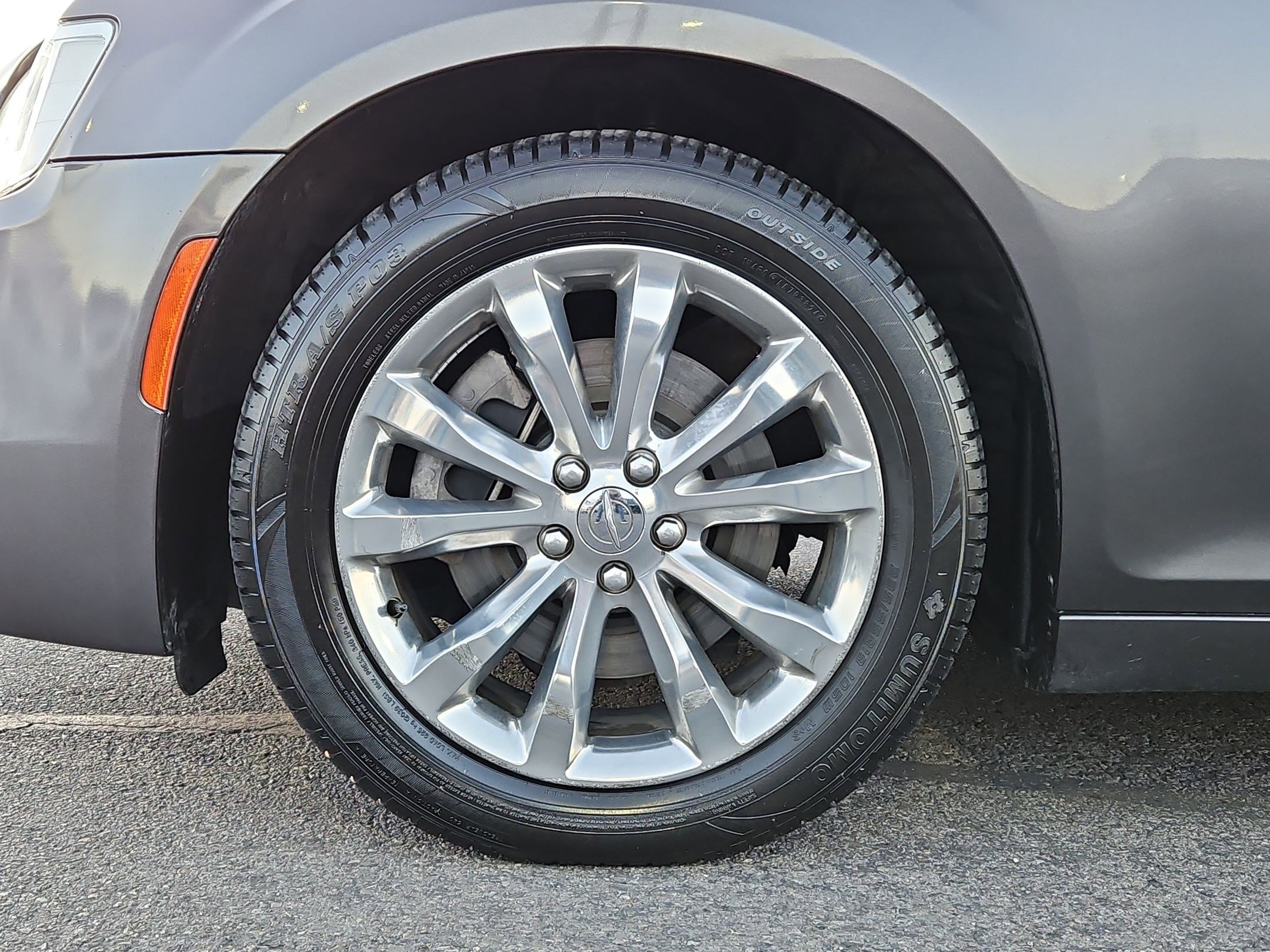 Used 2016 Chrysler 300 C image 13