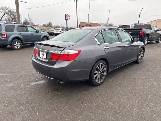 Used 2015 Honda Accord Sport image 3