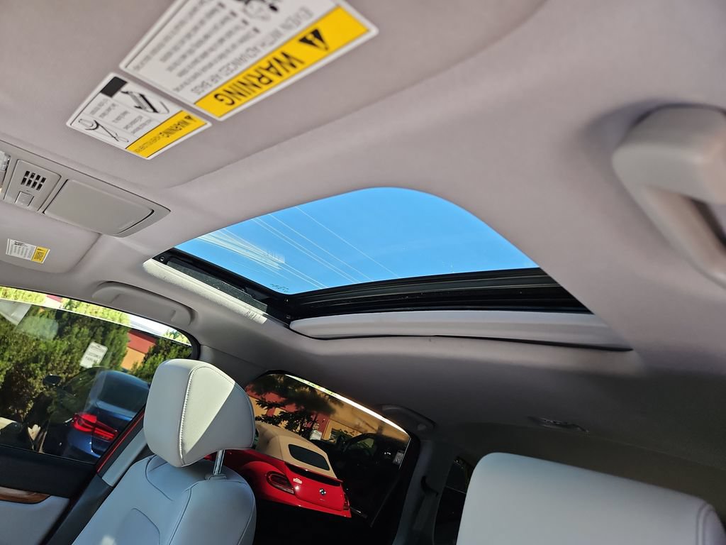 Used 2022 Honda CR-V Touring image 21