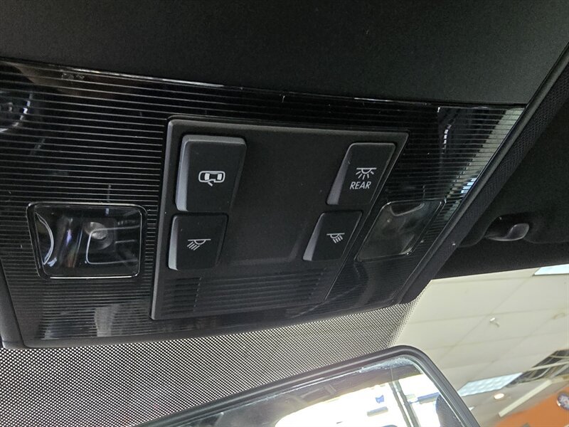 Used 2017 Volkswagen Golf 4-Door FWD image 28
