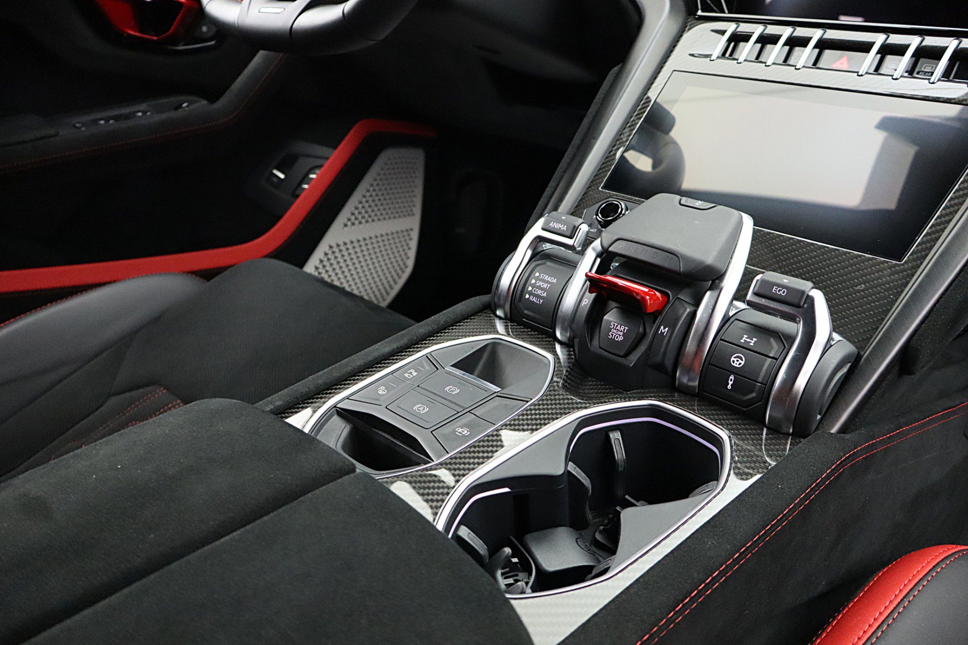 Used 2024 Lamborghini Urus Performante image 38