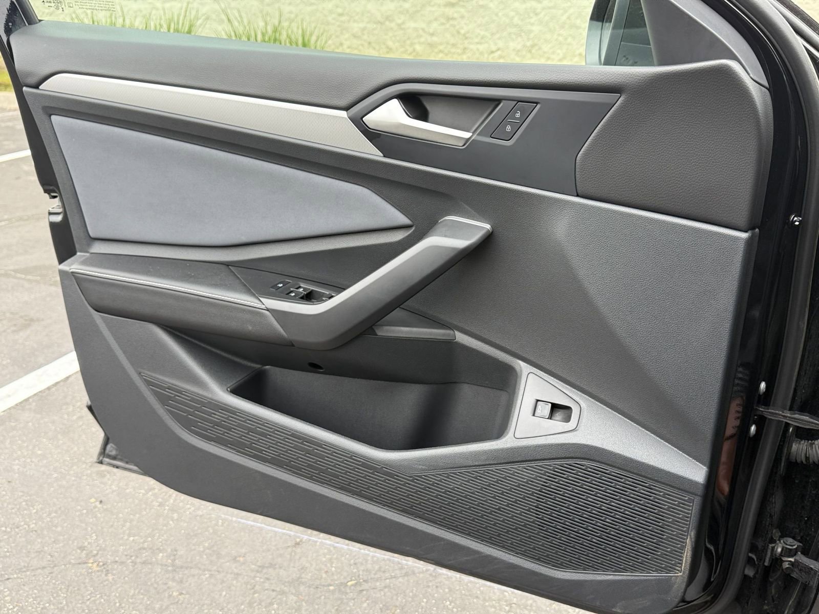 Used 2025 Volkswagen Jetta SE image 20