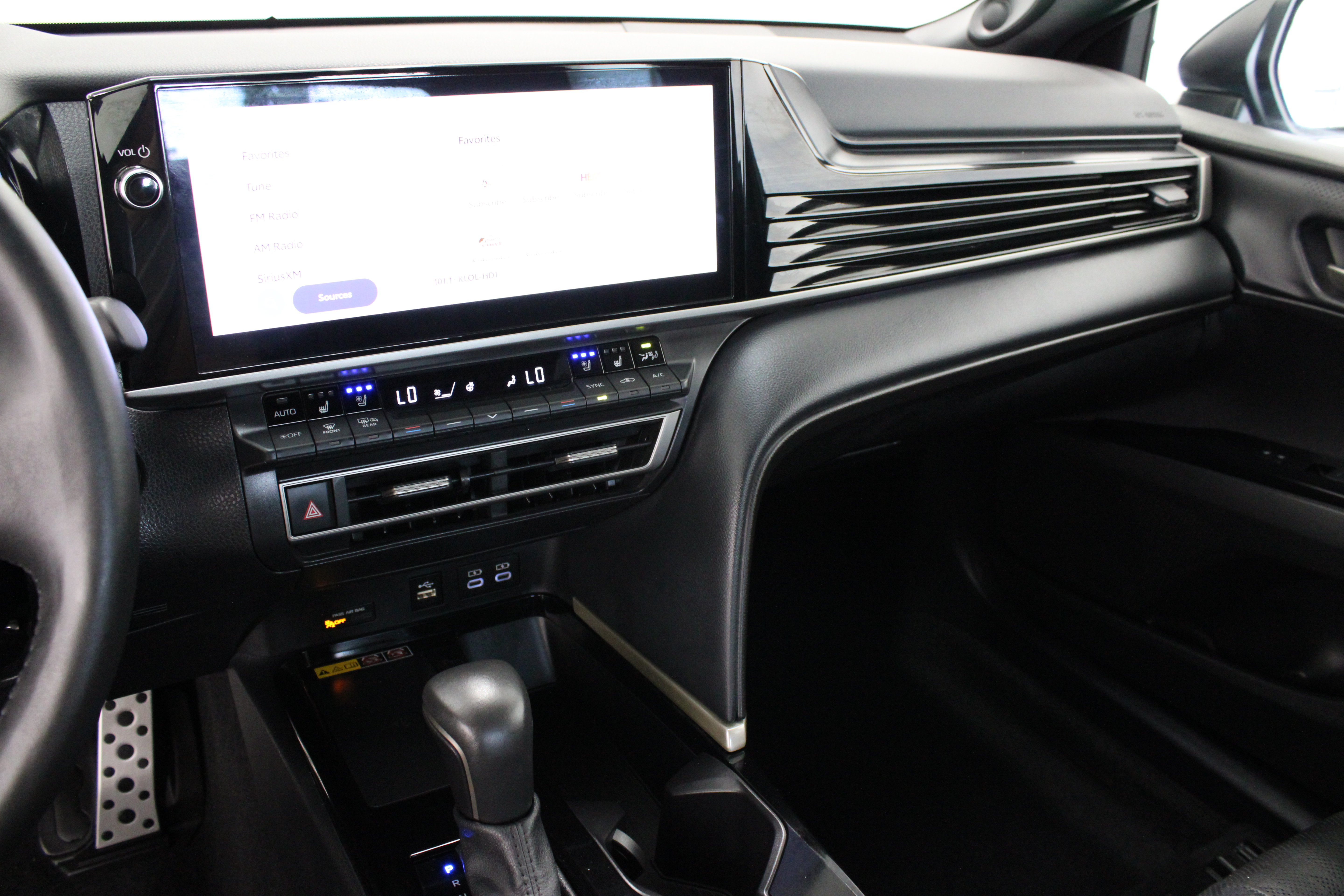 Used 2025 Toyota Camry XSE w/ Premium Plus Package FWD image 16