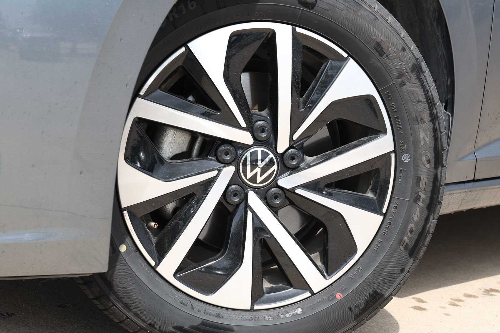Used 2024 Volkswagen Jetta S image 12