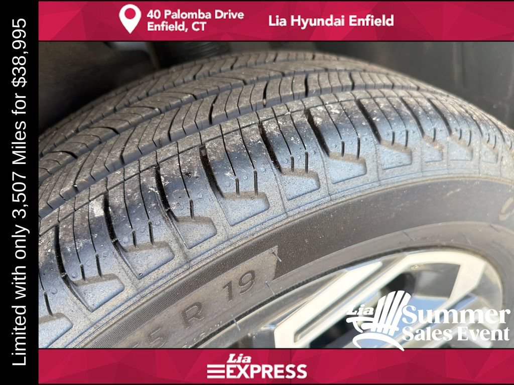 Used 2026 Hyundai Tucson Limited AWD/4WD image 10