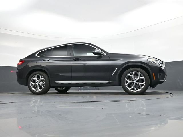 Used 2025 BMW X4 xDrive30i AWD/4WD image 36