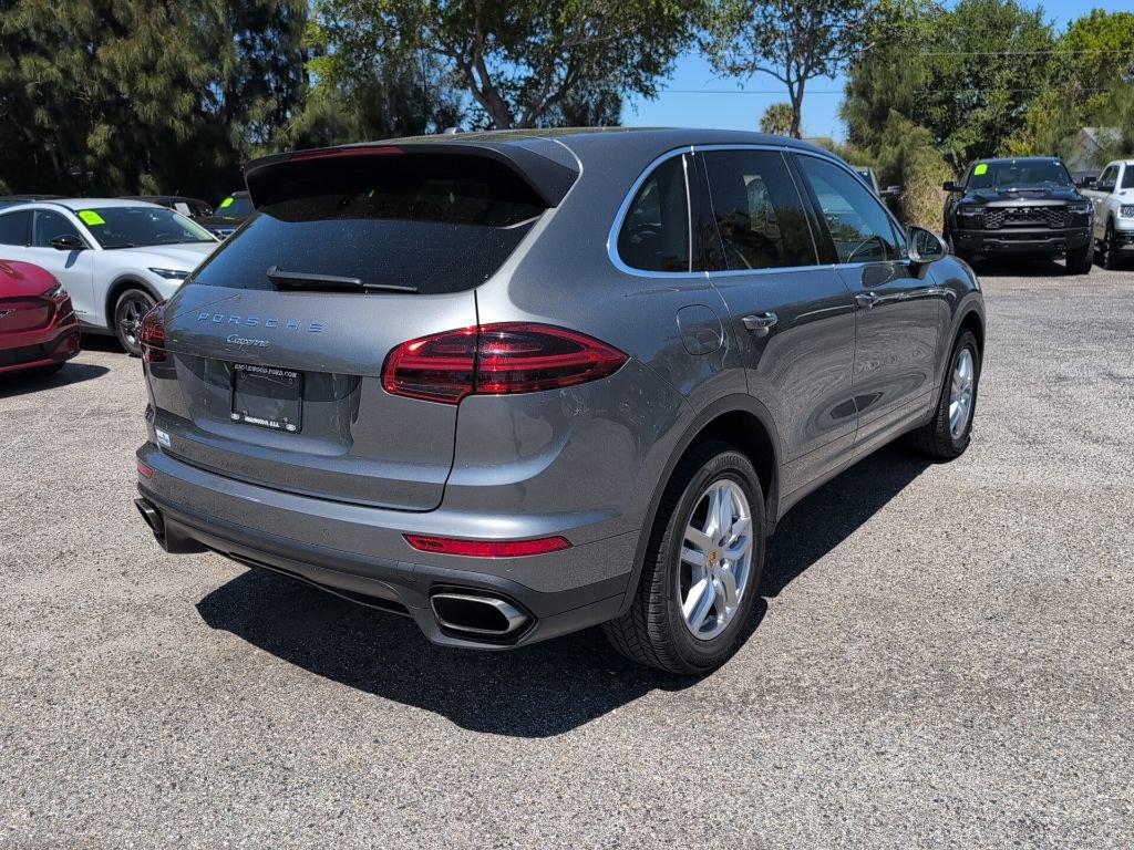 Used 2016 Porsche Cayenne image 3