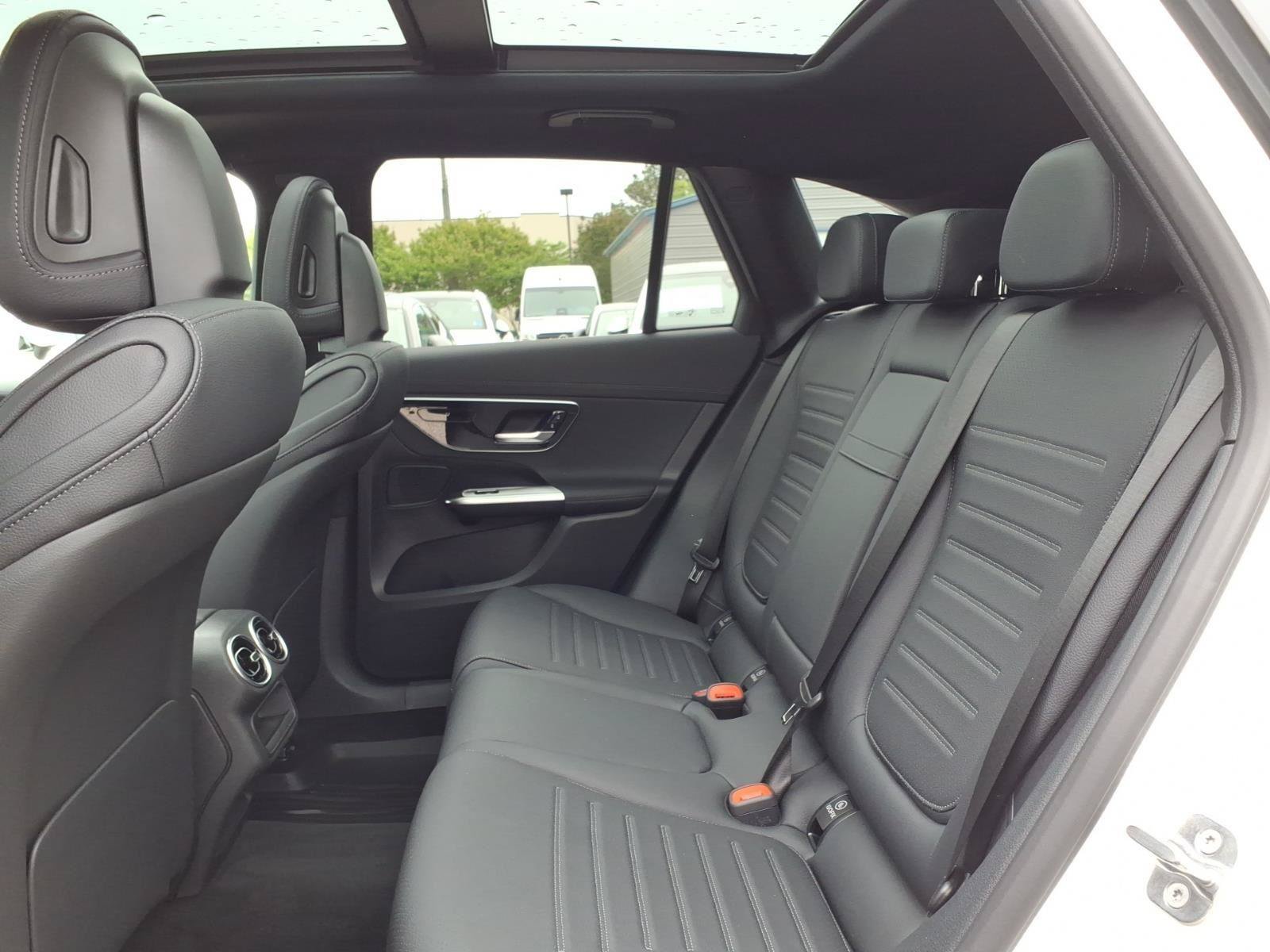 New 2026 Mercedes-Benz GLC 300 4MATIC image 17