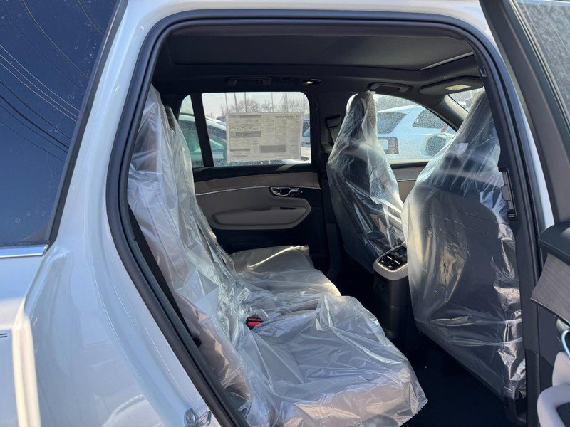 New 2026 Volvo XC90 T8 Plus w/ Protection Package Premier image 5