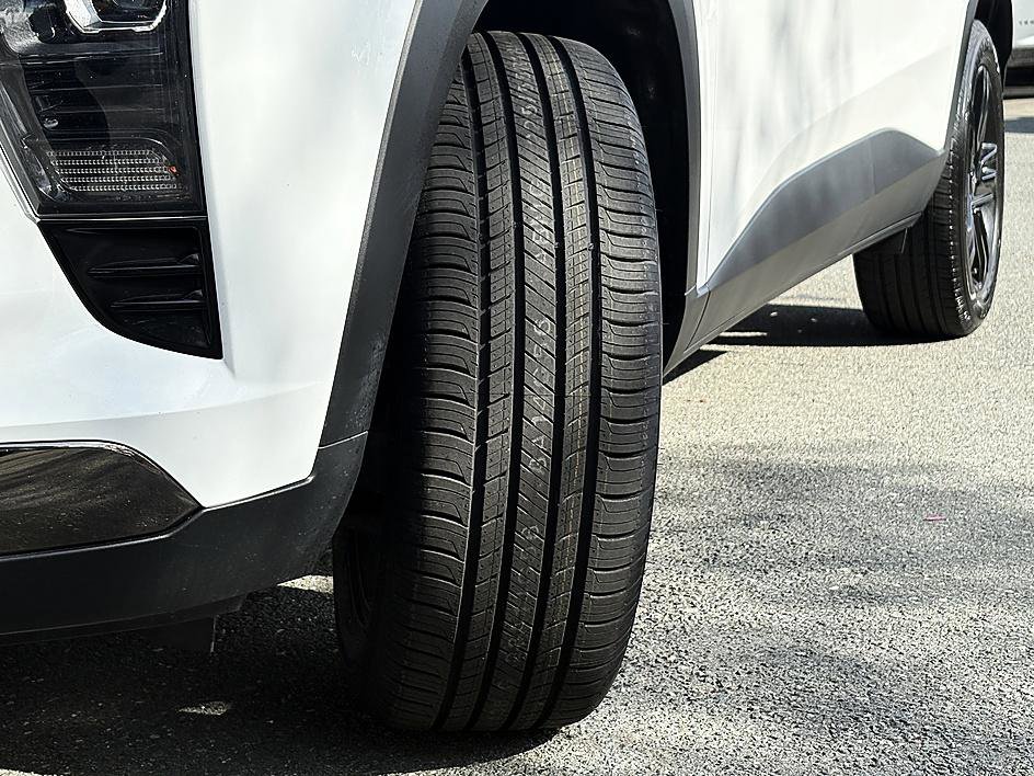 Used 2024 Chevrolet Trax ACTIV w/ Driver Confidence Package image 25