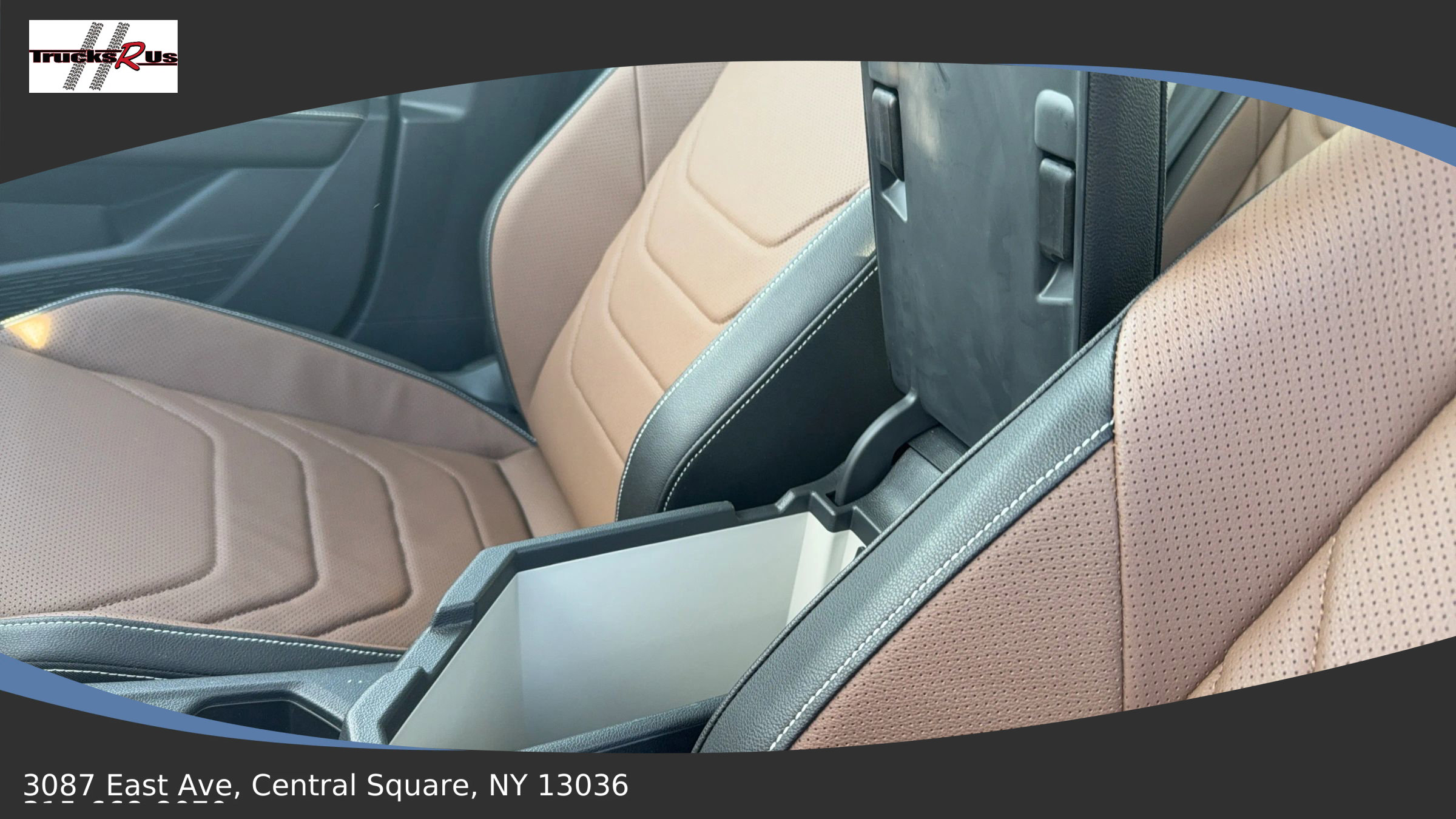 Used 2025 Volkswagen Jetta SEL image 36