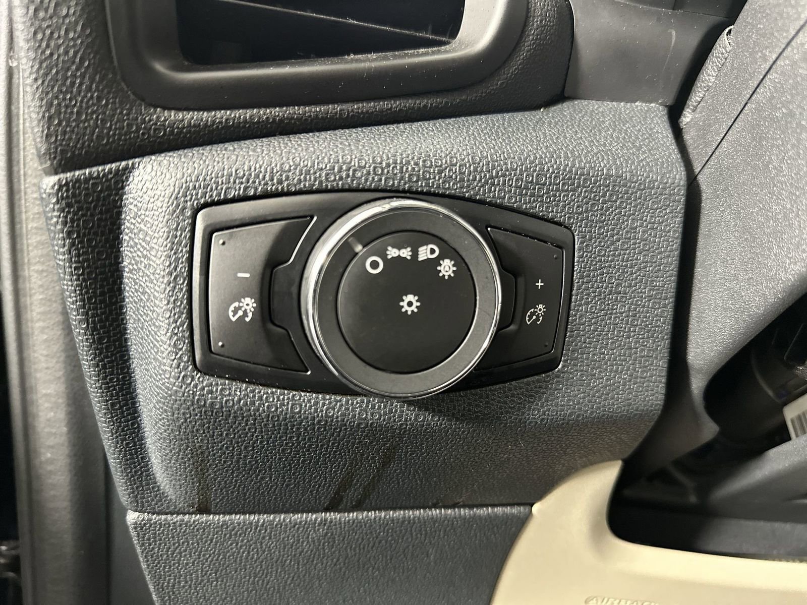 Used 2021 Ford EcoSport S image 22