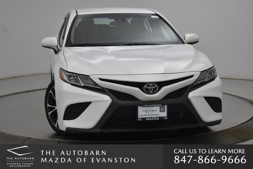 Used 2018 Toyota Camry SE FWD image 4