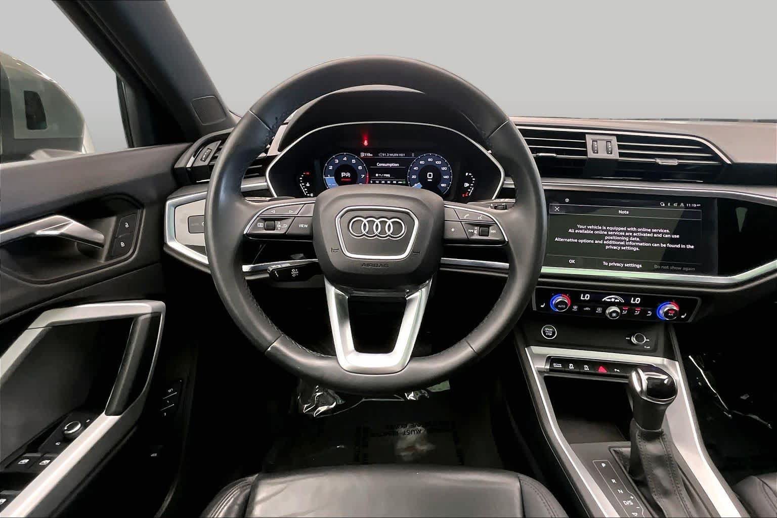 Used 2023 Audi Q3 2.0T Premium w/ Convenience Package AWD/4WD image 6