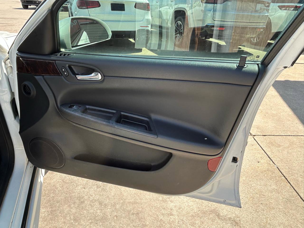 Used 2013 Chevrolet Impala LT FWD image 16