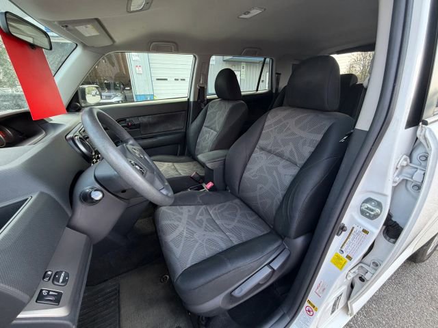 Used 2015 Scion xB image 9